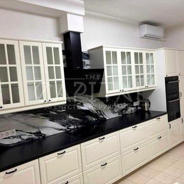 Продажа квартиры 165 м2 4 комнаты Центр Киев