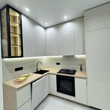 Мартинова просп., (вул. Радісна, 6)