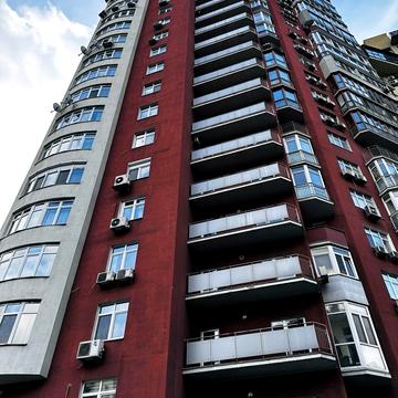 Олександра Кониського вул., 44