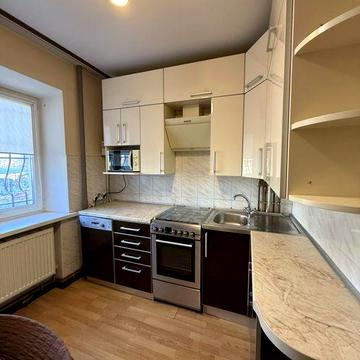 Продаж 2-х кім квартири з автономним  опаленням