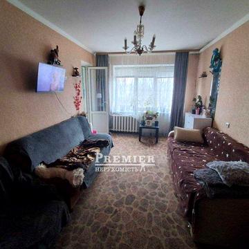 Продам 3-х комнатную  квартиру . По праграме работает.