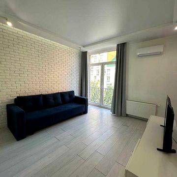 Оренда 1-кім квартири 37 м2 з балконом в ЖК Комфорт Таун, Регенераторн