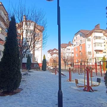 Продам 1 к. кВ, є балкон, газове опалення.