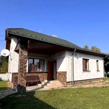 Продаж будинку з усіма комунікаціями у с.Свидниця