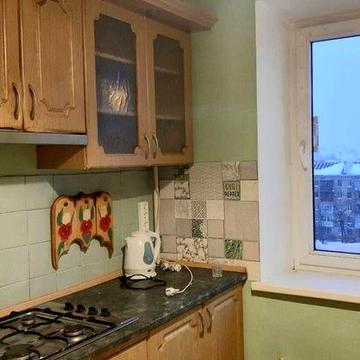 М.Южный Вокзал, продам 2ух комн.,кварт., ул.Славянская 4-А, Hg11