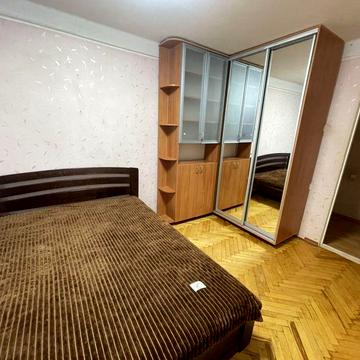 Велика 2к роздільна квартира Березняківська 14а 1/9 ГАЗ