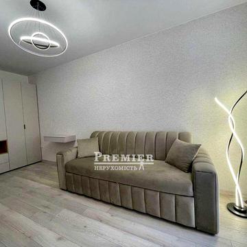 Продам однокімнатну квартиру на Академіка Глушко