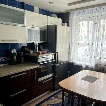 Сдам 3 комн на Победе 6 газавтономка фантазия