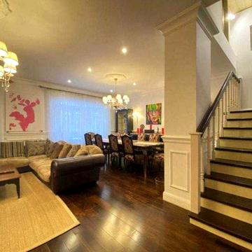 Козин КМ Французьке Містечко. Є газ, інвертор, генератор,гараж,укриття