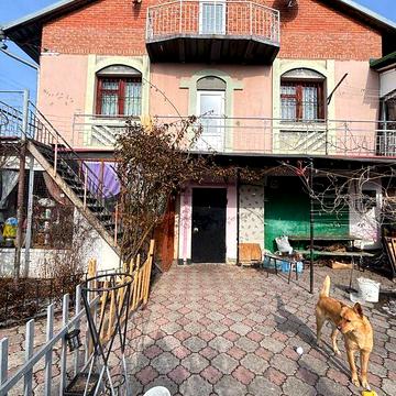 Довгострокова оренда 4к Дім Мстислава Патріарха вулиця