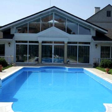 Оренда будинку Басейн