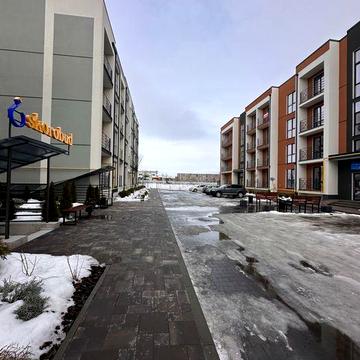 Продам квартиру готову на ремонт . Зданий будинок. ЖК Бріквуд