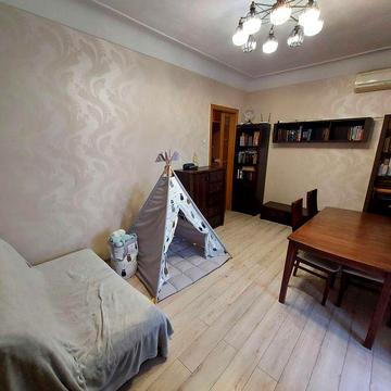 Продам 3-кімнатну квартиру в самому центрі Дніпра (Воскресенська, 9)