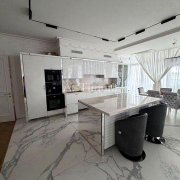 Продаж ексклюзивної квартири в преміальному ЖК