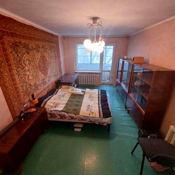 Третя Слобідська/ продам Трьохкімнатну квартиру