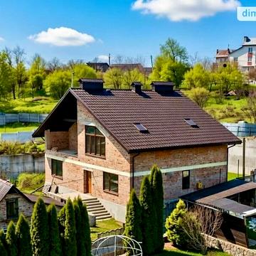 Продаж 4к Дім Івана Богуна вулиця