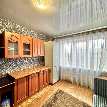 Нижньосироватська вул., 63