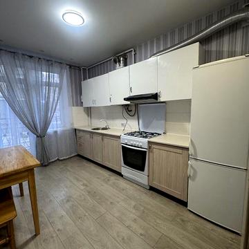 Довгострокова оренда 1к Квартира Західна вулиця