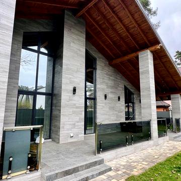 Преміальний будинок в Лісовій Бучі з дорогим ремонтом