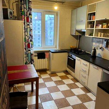 Продаж 3-х кімнатної квартири Дарницький р-н вул.Урлівська 1/8