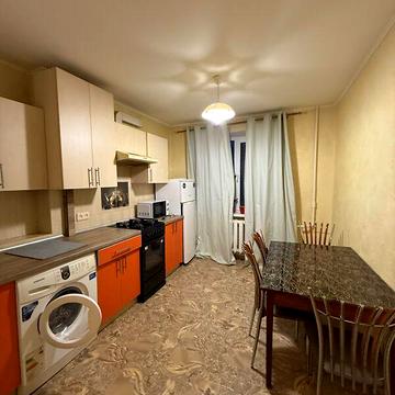 Довгострокова оренда 1к Квартира Сонячна Набережна (Малиновського Маршала) вулиця