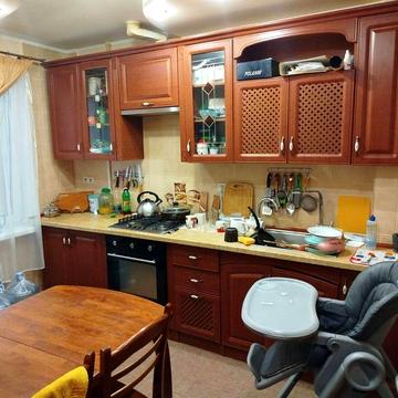 Продаётся 3-х комнатная квартира в Обухове.