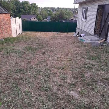 Будинок з ділянкою