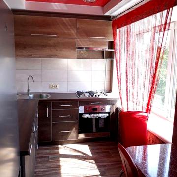 Сдам 2х комн. кв-ру  на малом рынке