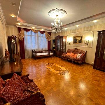 Лесі Українки 23а здам 3-кімн. квартиру довгост-во Печерськ