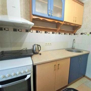 Ташкентська 33, оренда 1к квартири, метро Вирлиця 10 хв пішки. Є торг!