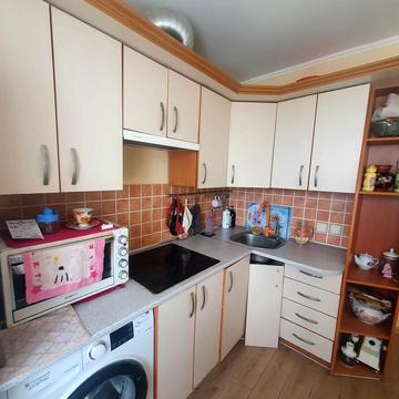 Зелена вул., 51