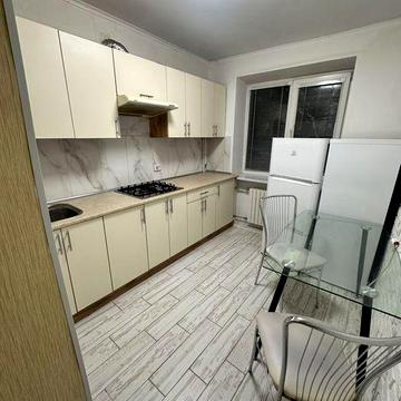 Продам простору та затишну 1-кімнатну квартиру в центрі міста