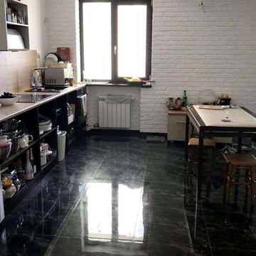 Миру вул., 61