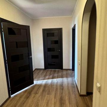 Довгострокова оренда 2 х кімнатної квартири, вул. Симиренка,