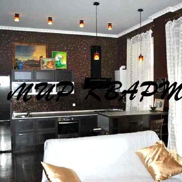 Березовий сквер! Шикарна 3-х кімнатна з каміном!