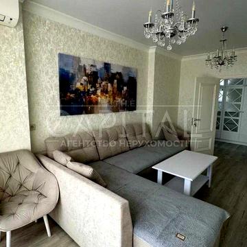 3 к. квартира , 95 м2, вул.Ревуцького. ЖК Лебединий.Генератор.