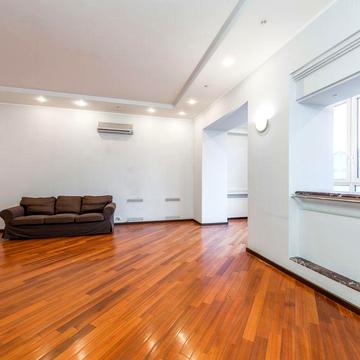 Без рієлторів! Продам 4-к квартиру, 146 к.м.  на Володимирський,