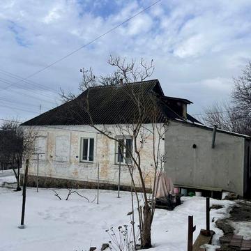 Продам будинок з земельною ділянкою