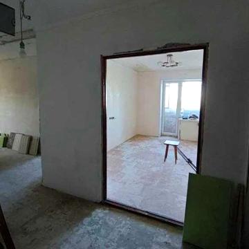 Простора 3-х кімн. на Лівому березі, 4 поверх