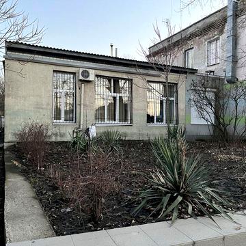 Продам квартиру з великим підвалом