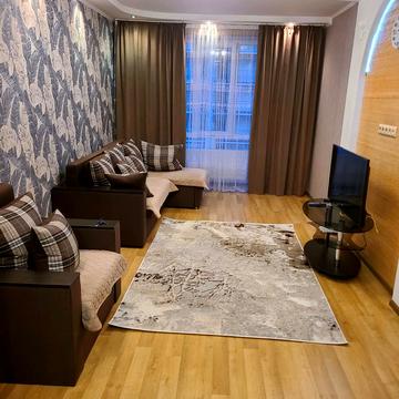 Валерія Лобановського вул., 29