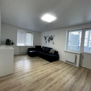 Продам квартиру 3к.з є/ремонтом,вул.Хіміків,обжитий,н/б,ліфт на поверх