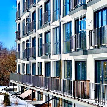 ТОП-квартира з власним двориком в новому, заселеному будинку.