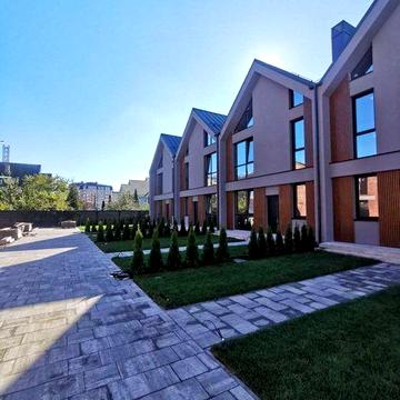 Таунхаус 200 м² у центрі Бучі — з підвалом-укриттям та мансардою