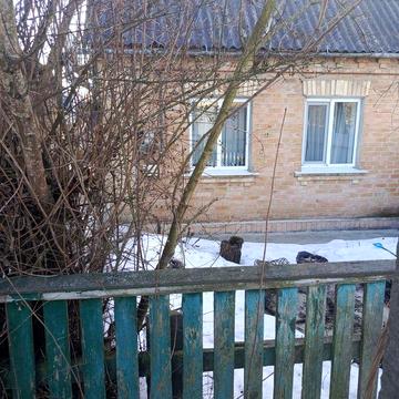 Продається 1/2 будинку