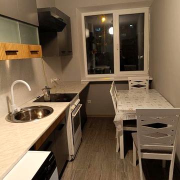 Здається 1-но кім квартира після ремонту в районі пʼяного базару.