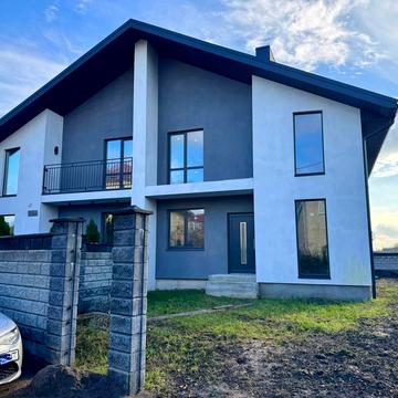 Весняна вул.