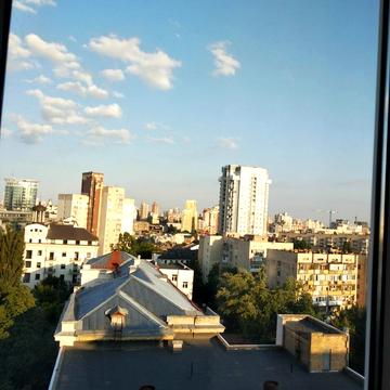 Юрія Іллєнка вул. (Мельникова), 49