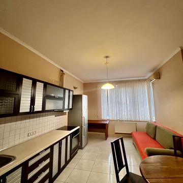 Середньофонтанська вул., 19в