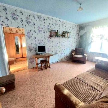 Продаж 3-х кімнатної квартир із прилеглою територією